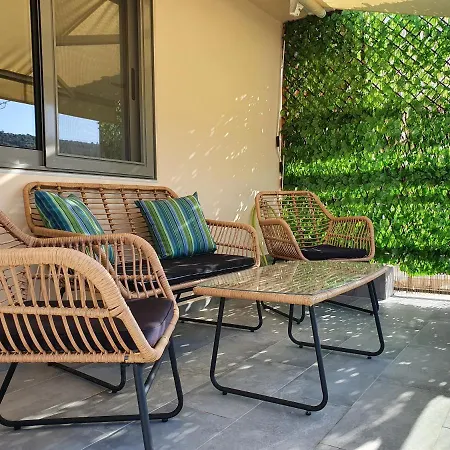 Stork House Апартаменты